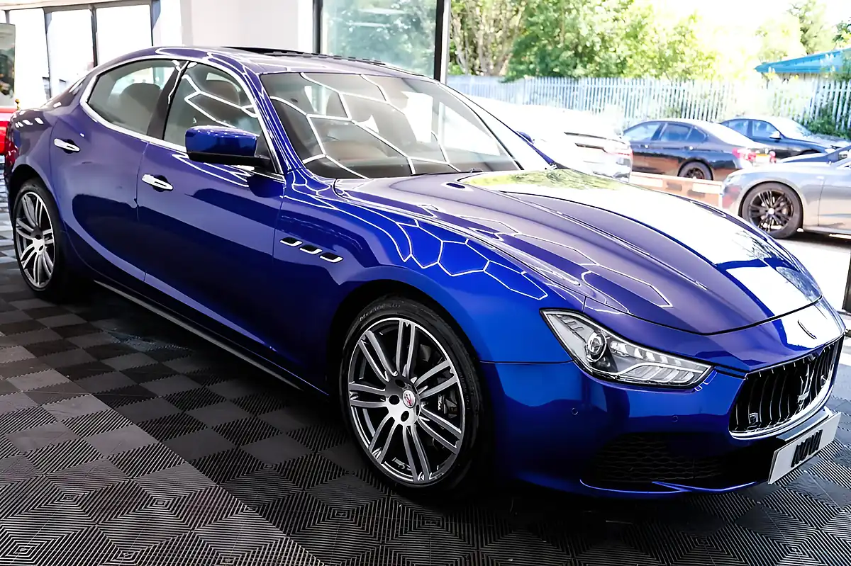 Used 2016 Maserati Ghibli Saloon Blue - Interior and Exterior details 9