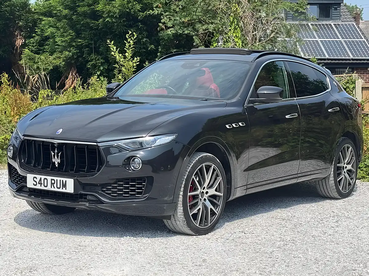 Used 2016 Maserati Levante Zf 4WD Black - Interior and Exterior details 6