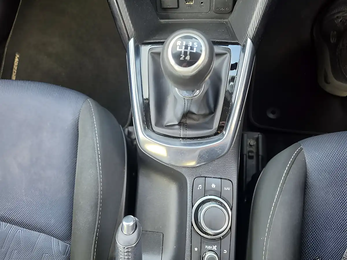 Used 2016 Mazda 2 Se-L Blue - Interior and Exterior details 19