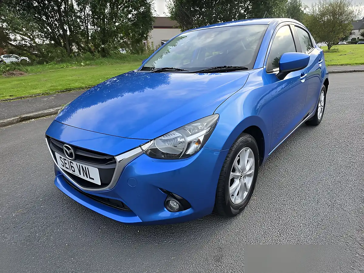 Used 2016 Mazda 2 Se-L Blue - Interior and Exterior details 3
