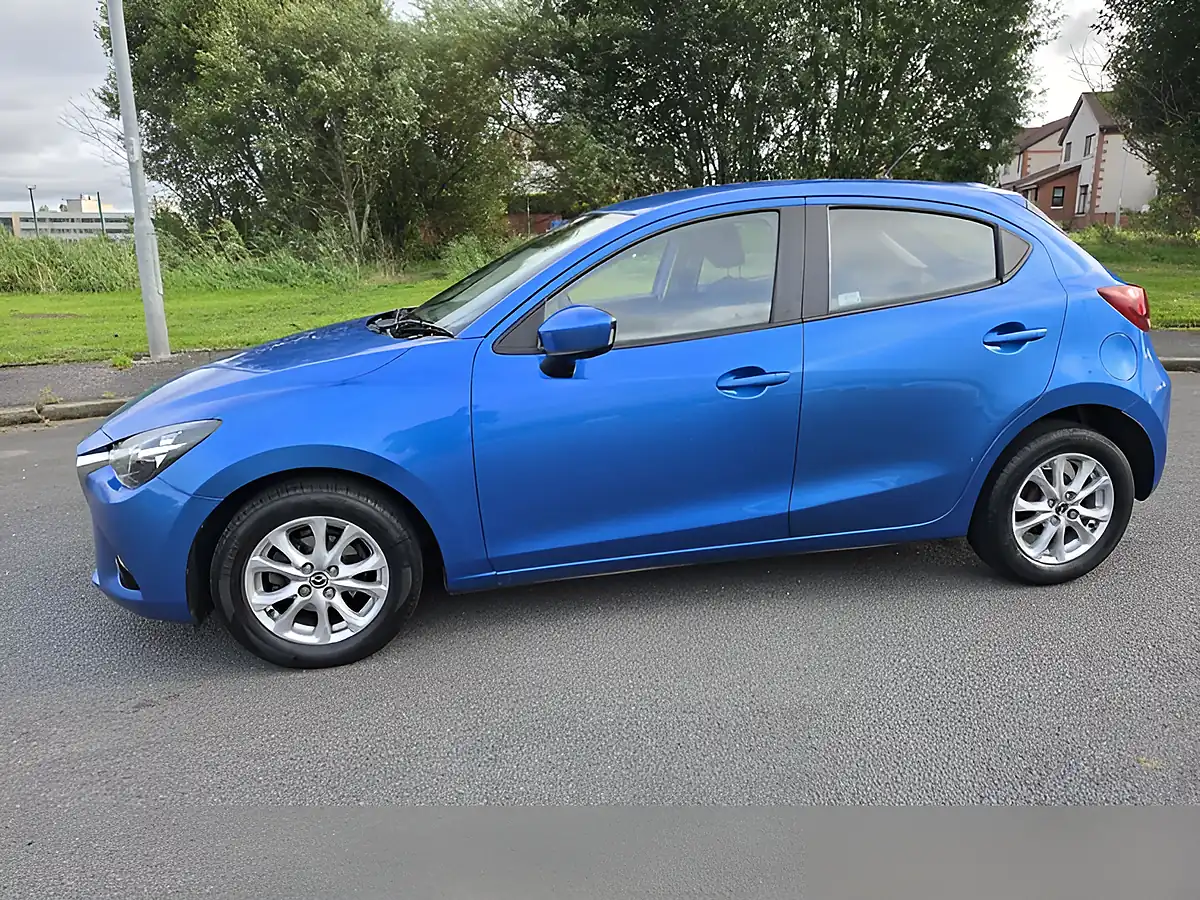 Used 2016 Mazda 2 Se-L Blue - Interior and Exterior details 5