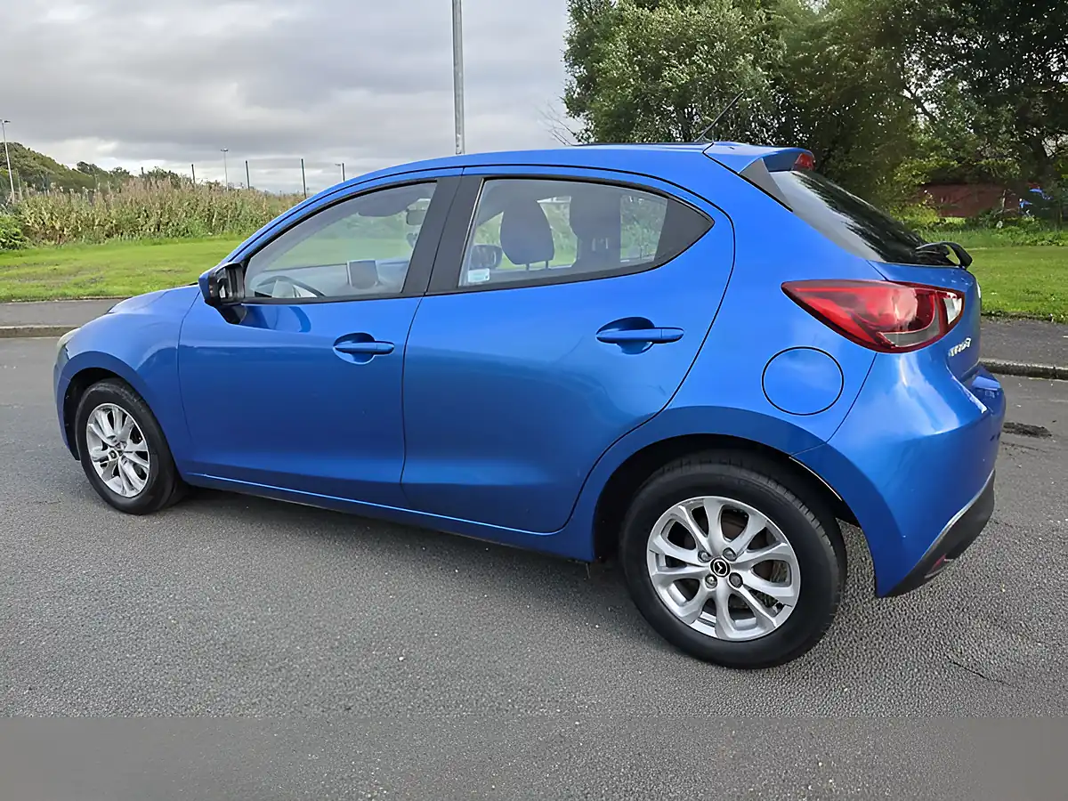 Used 2016 Mazda 2 Se-L Blue - Interior and Exterior details 7