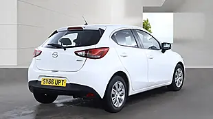 Used 2016 Mazda 2 Se White - Interior and Exterior details 4