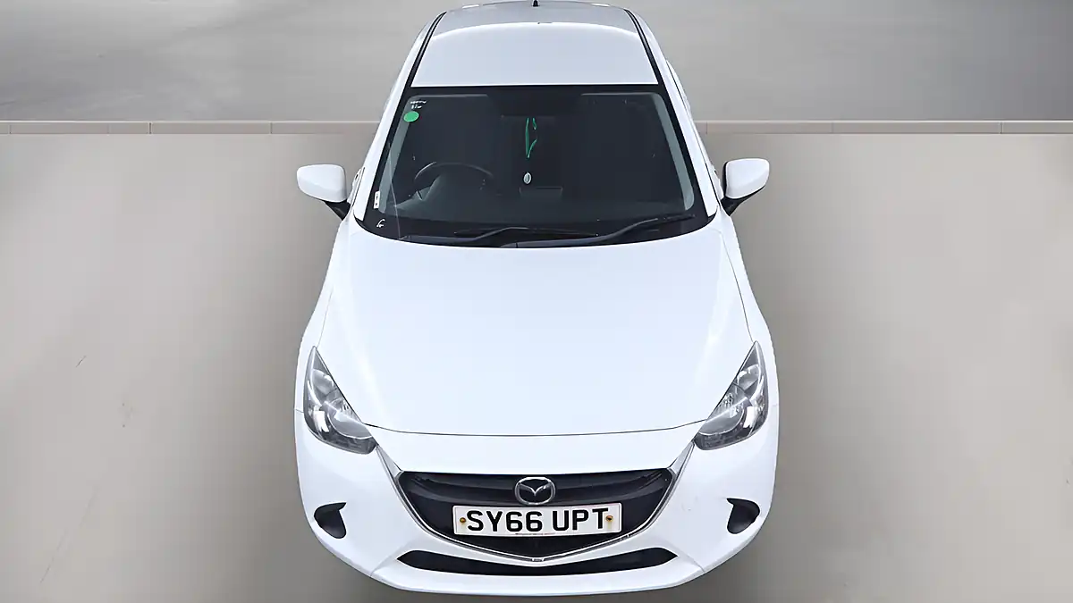 Used 2016 Mazda 2 Se White - Interior and Exterior details 7