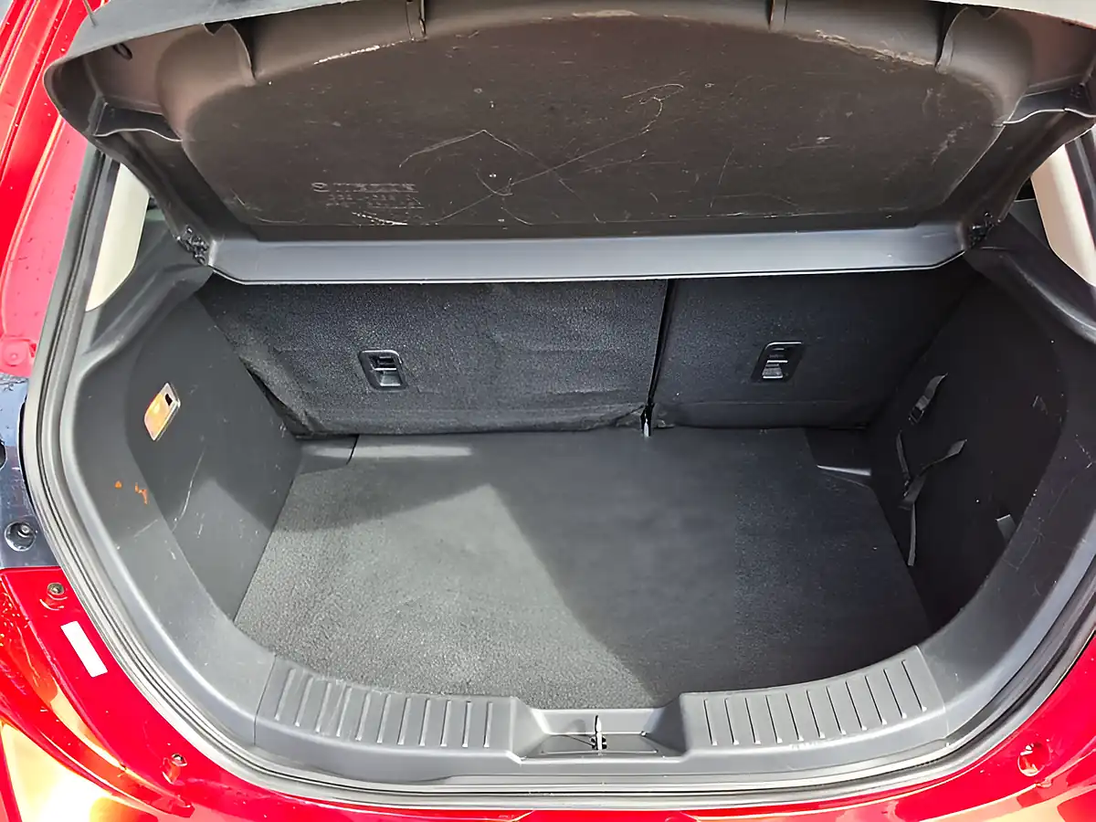 Used 2016 Mazda 2 Sport Nav Red - Interior and Exterior details 20
