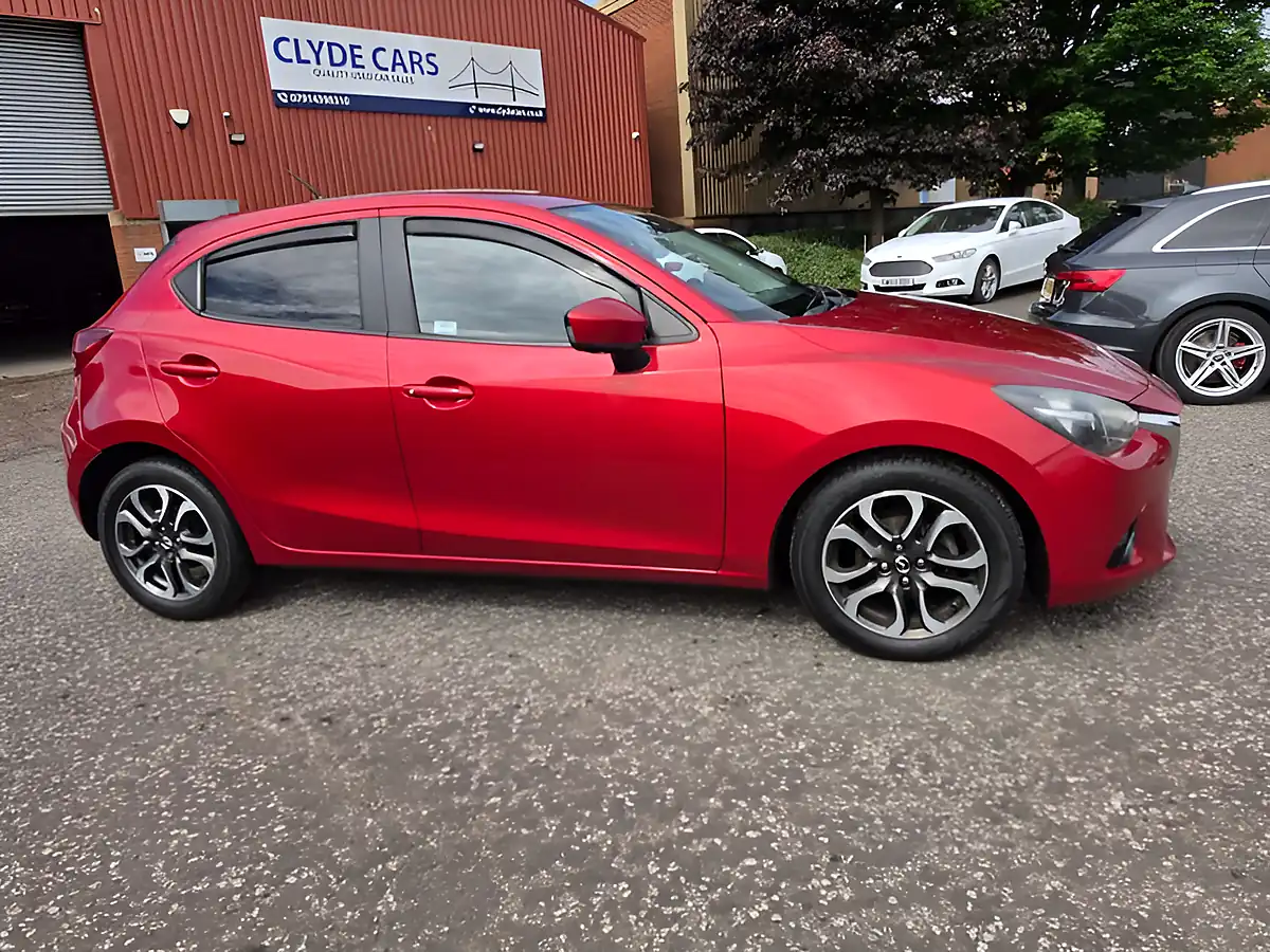 Used 2016 Mazda 2 Sport Nav Red - Interior and Exterior details 4