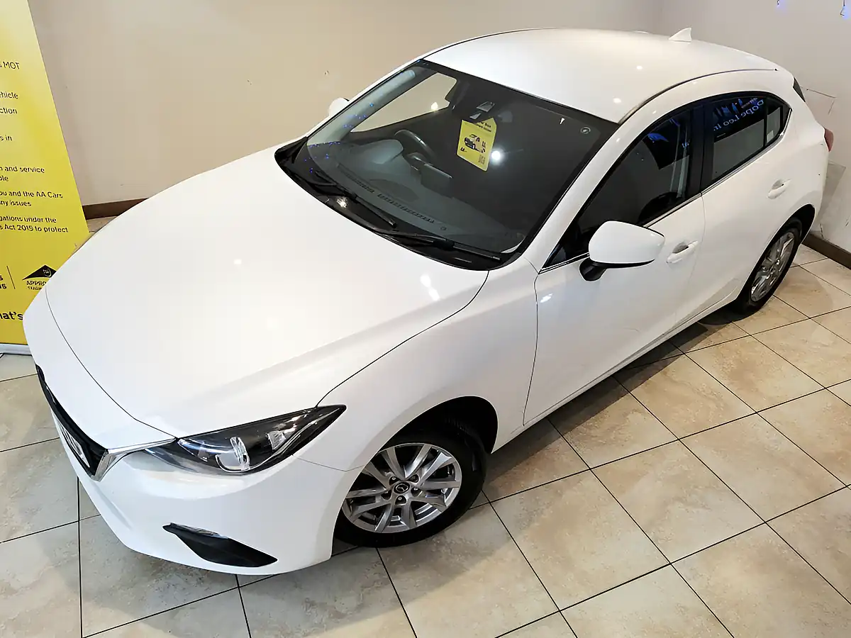 Used 2016 Mazda 3 Se Nav White - Interior and Exterior details 6
