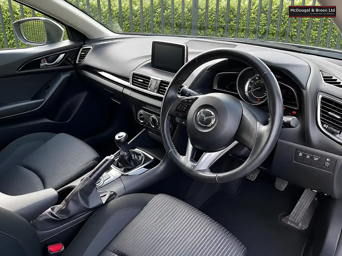Used 2016 Mazda 3 Se White - Interior and Exterior details 13