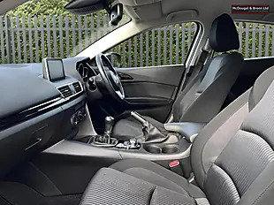 Used 2016 Mazda 3 Se White - Interior and Exterior details 14