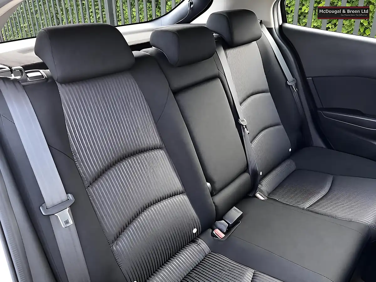 Used 2016 Mazda 3 Se White - Interior and Exterior details 15