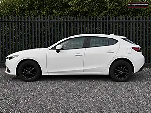 Used 2016 Mazda 3 Se White - Interior and Exterior details 3