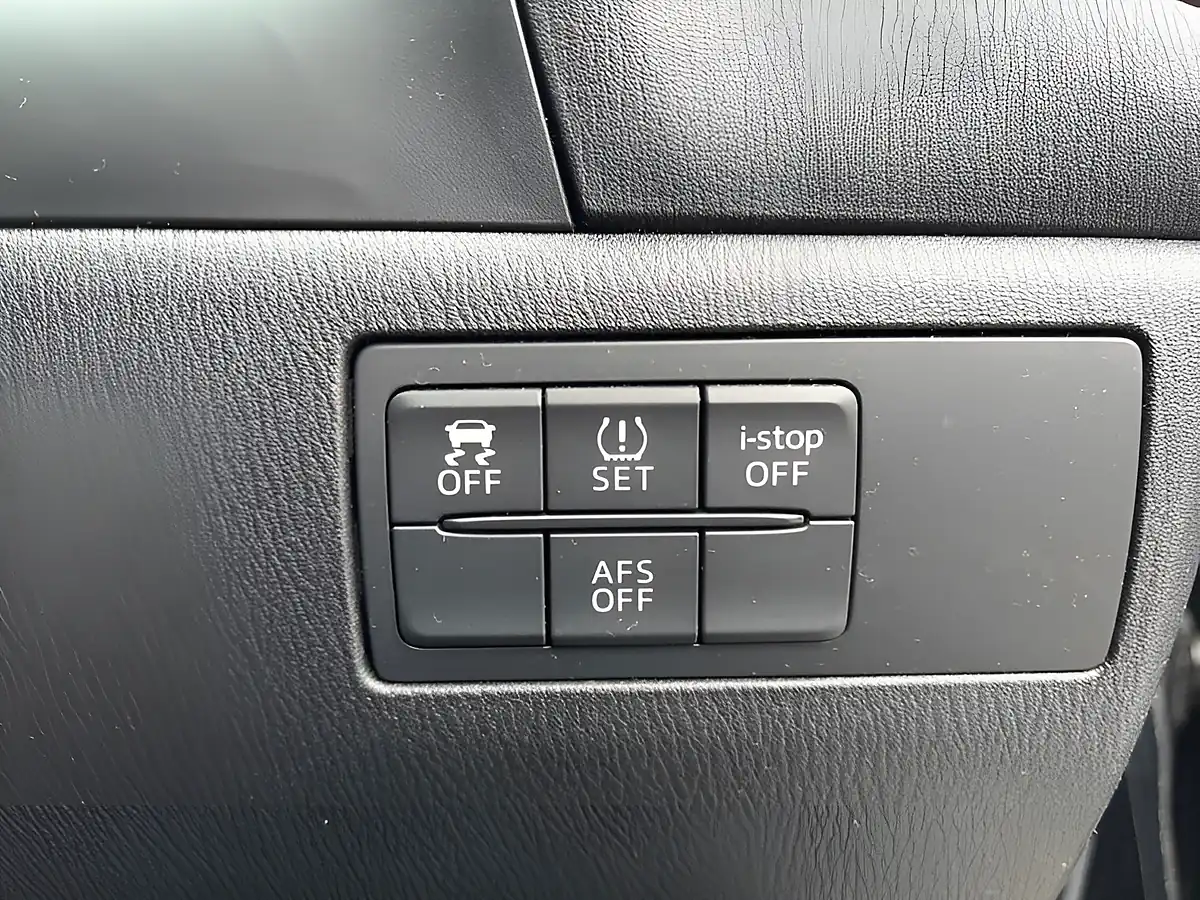 Used 2016 Mazda 3 Sport Nav Black - Interior and Exterior details 19
