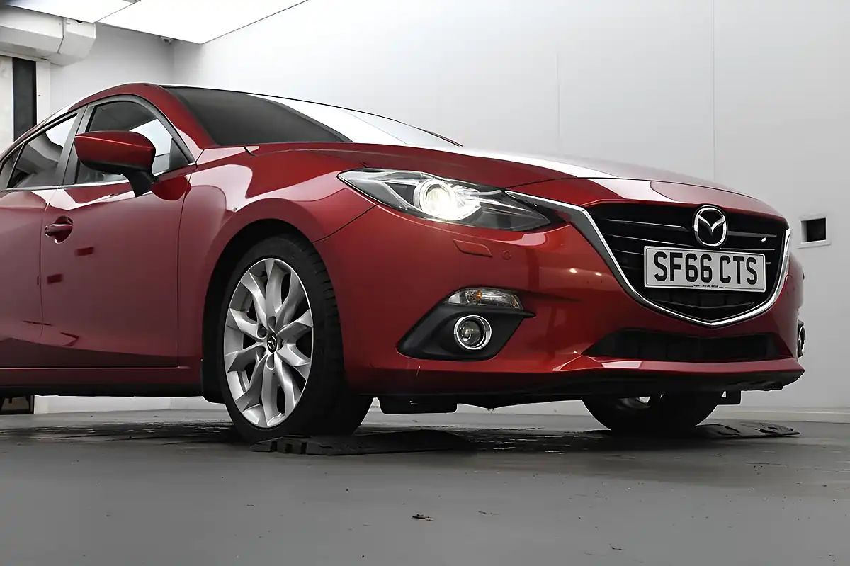 Used 2016 Mazda 3 Sport Nav Red - Interior and Exterior details 3