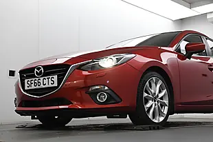 Used 2016 Mazda 3 Sport Nav Red - Interior and Exterior details 4