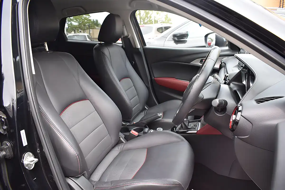 Used 2016 Mazda CX-3 Sport Nav Black - Interior and Exterior details 8