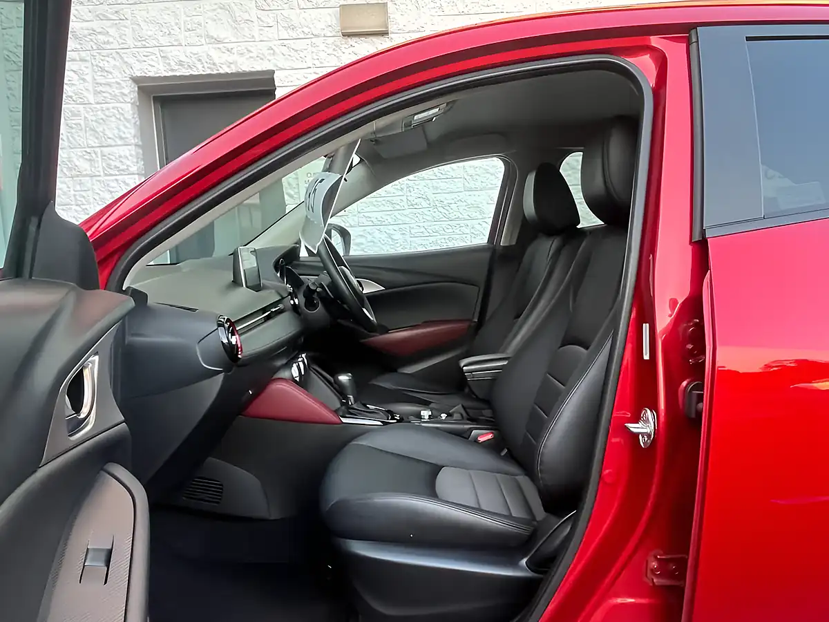Used 2016 Mazda CX-3 Sport Nav Red - Interior and Exterior details 10
