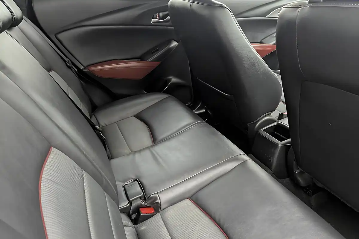 Used 2016 Mazda CX-3 Sport Nav Silver - Interior and Exterior details 13