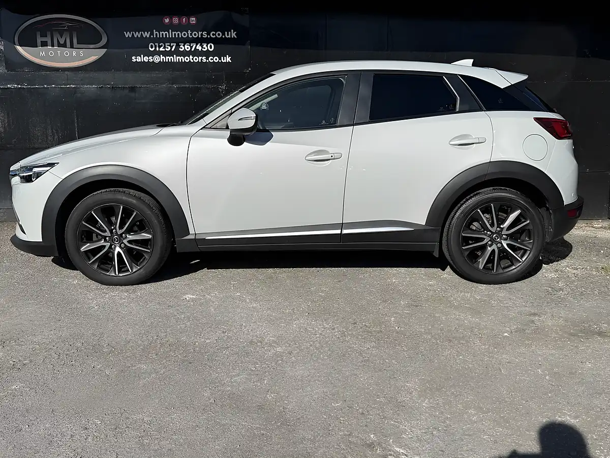 Used 2016 Mazda CX-3 Sport Nav Silver - Interior and Exterior details 3