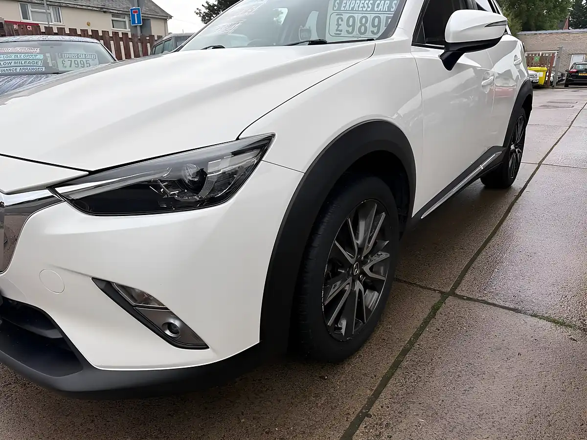 Used 2016 Mazda CX-3 Sport Nav White - Interior and Exterior details 11