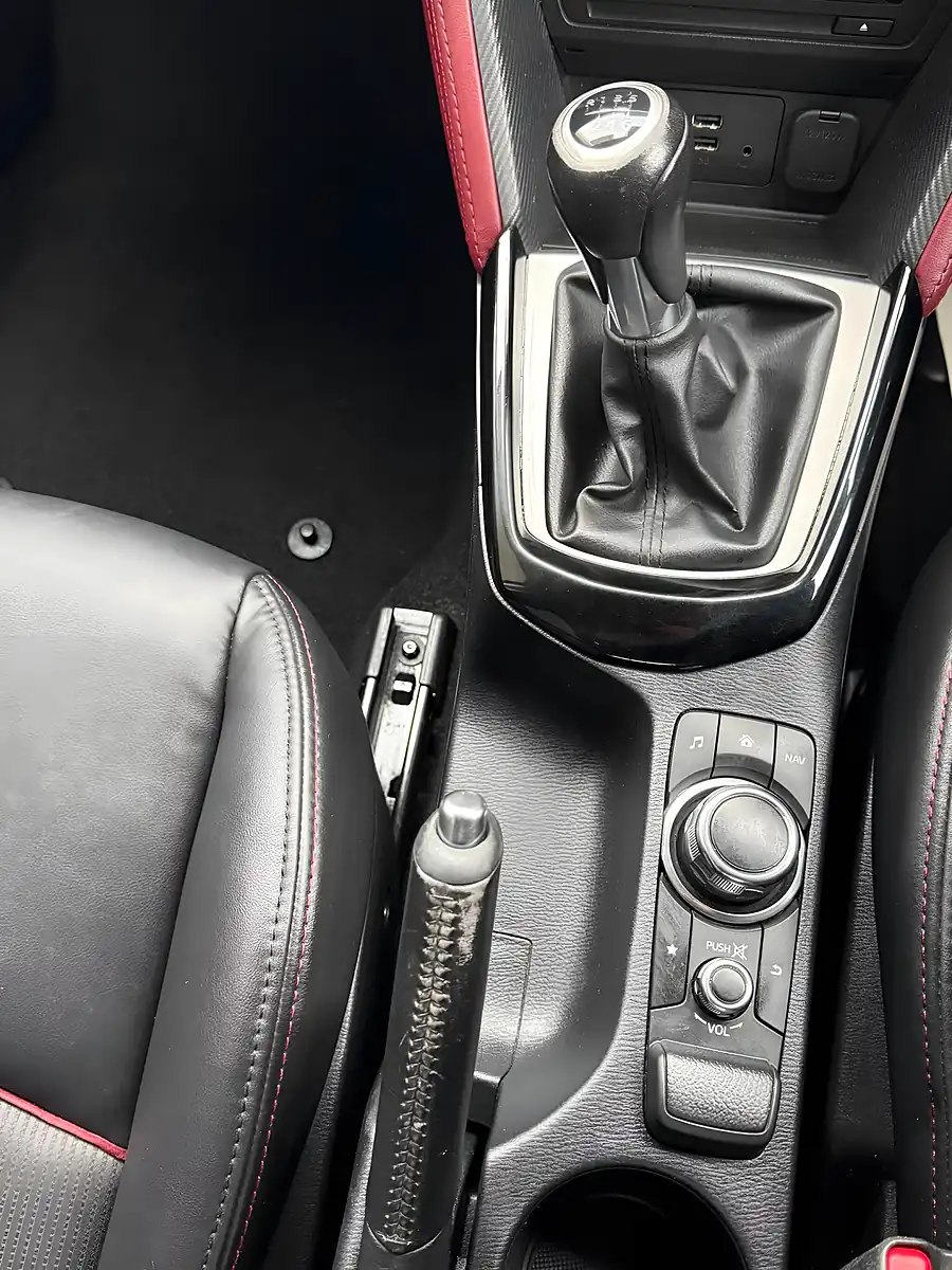 Used 2016 Mazda CX-3 Sport Nav White - Interior and Exterior details 18