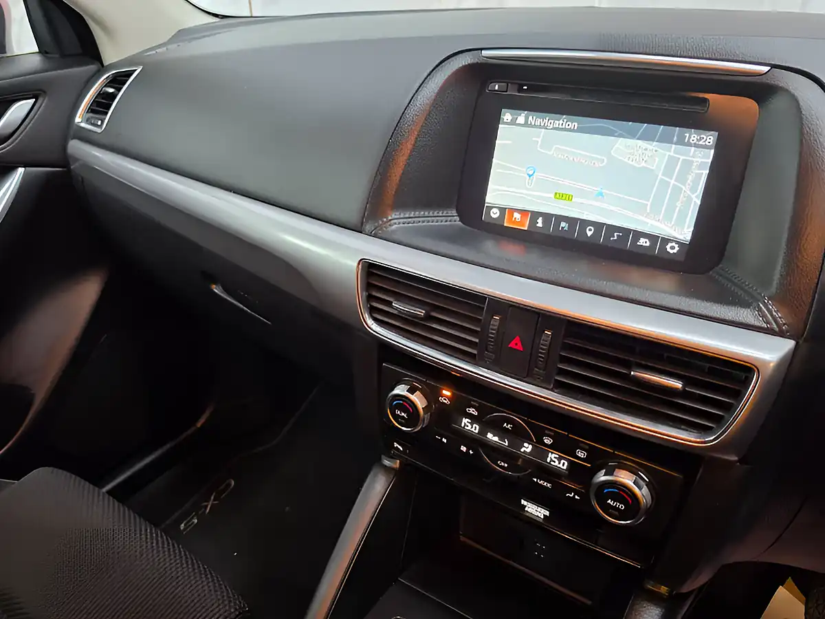 Used 2016 Mazda CX-5 Se-L Nav Red - Interior and Exterior details 14