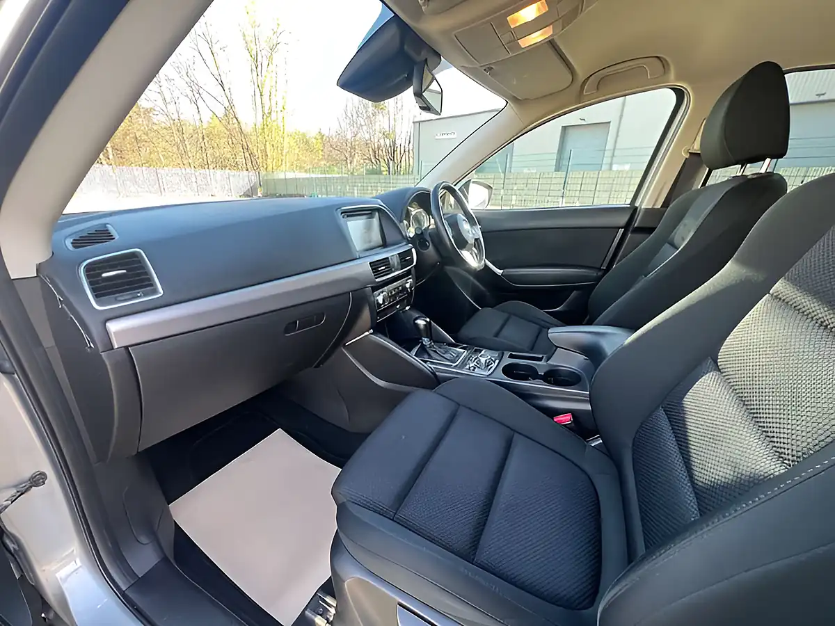Used 2016 Mazda CX-5 Se-L Nav Silver - Interior and Exterior details 16