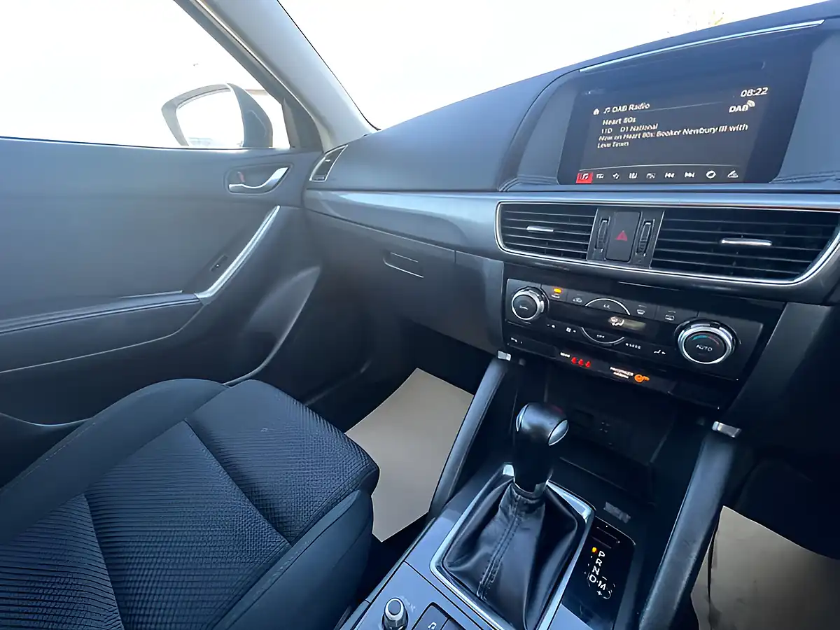 Used 2016 Mazda CX-5 Se-L Nav Silver - Interior and Exterior details 17