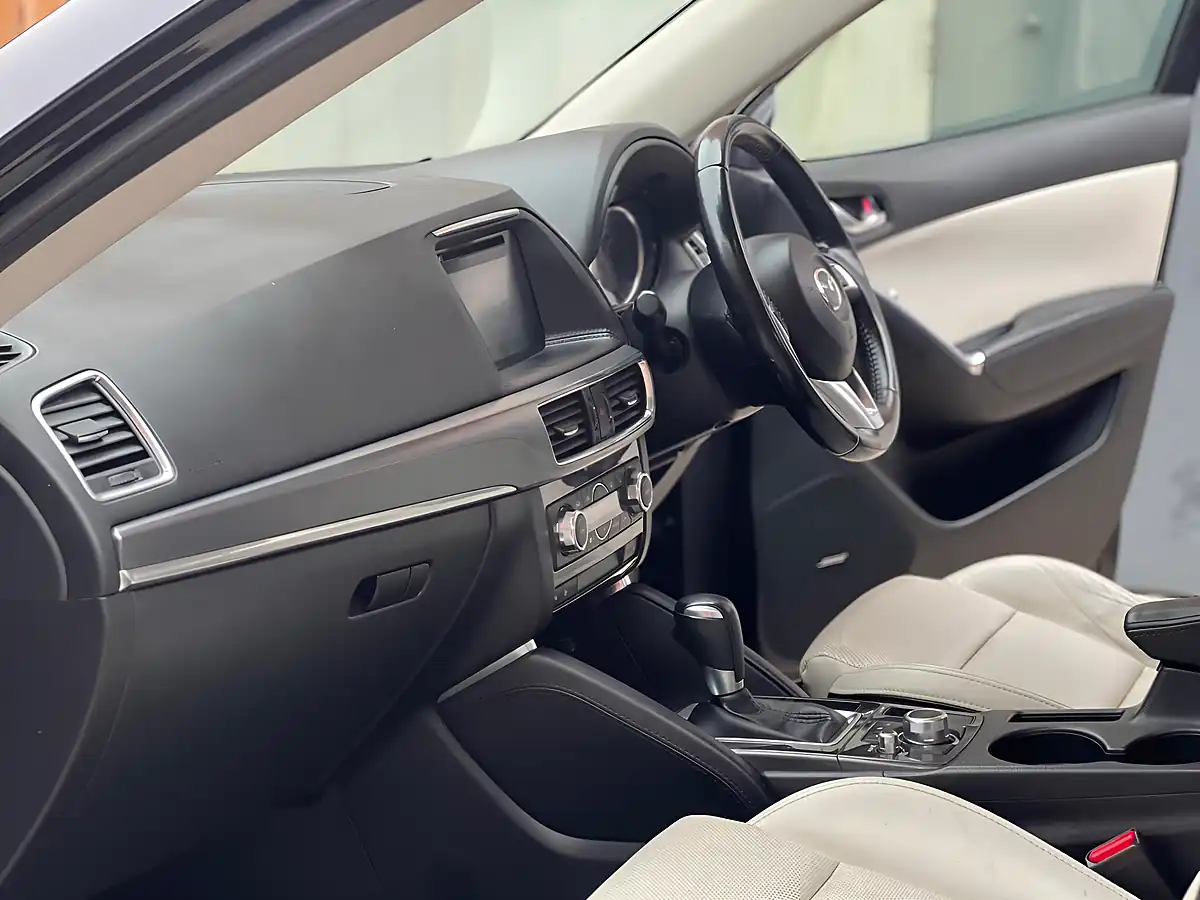 Used 2016 Mazda CX-5 Sport Nav Black - Interior and Exterior details 8