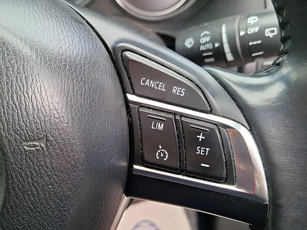 Used 2016 Mazda CX-5 Sport Nav Red - Interior and Exterior details 20