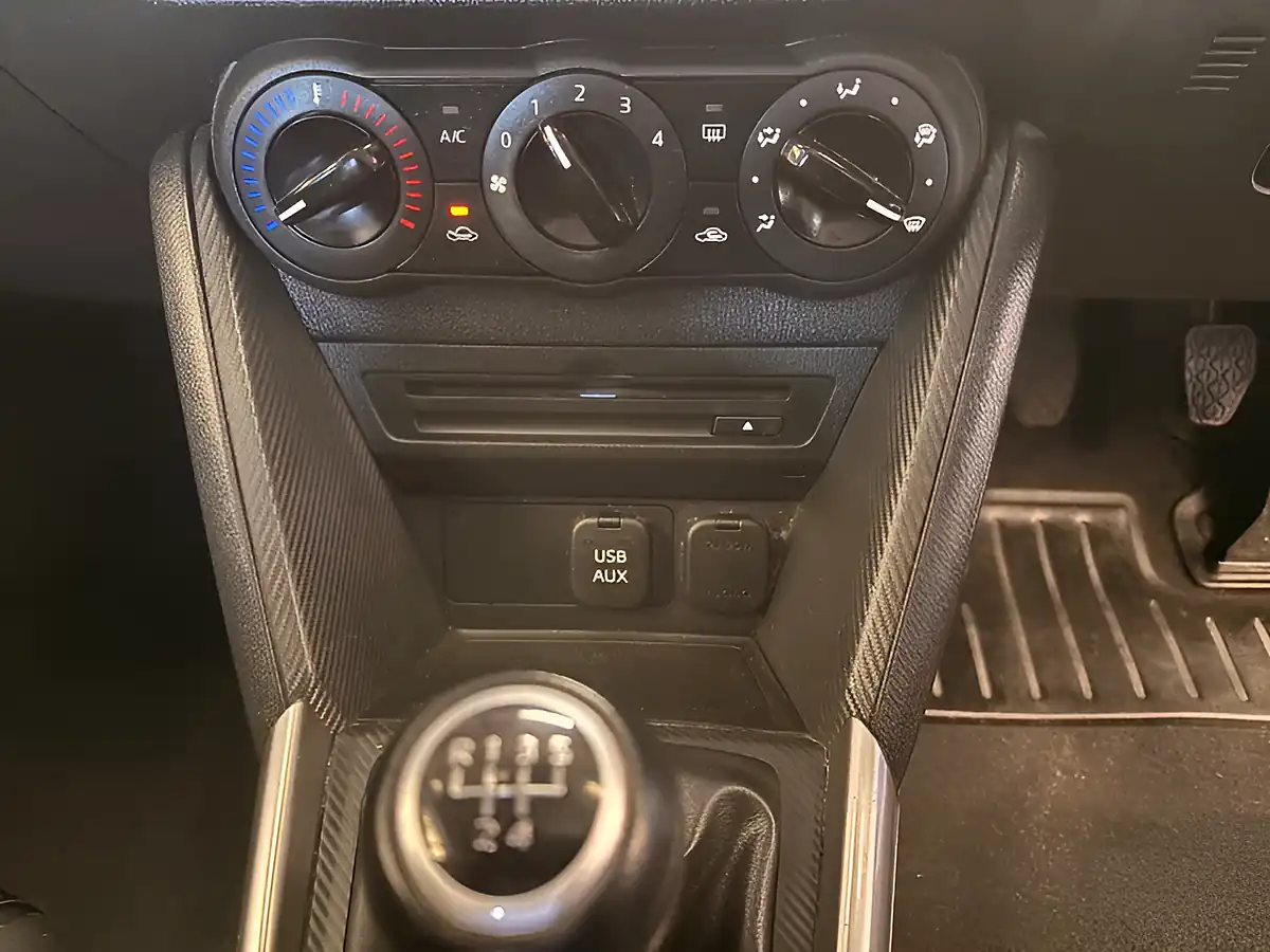 Used 2016 Mazda Mazda2 Se Blue - Interior and Exterior details 19