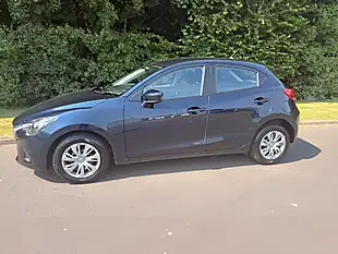 Used 2016 Mazda Mazda2 Se Blue - Interior and Exterior details 7
