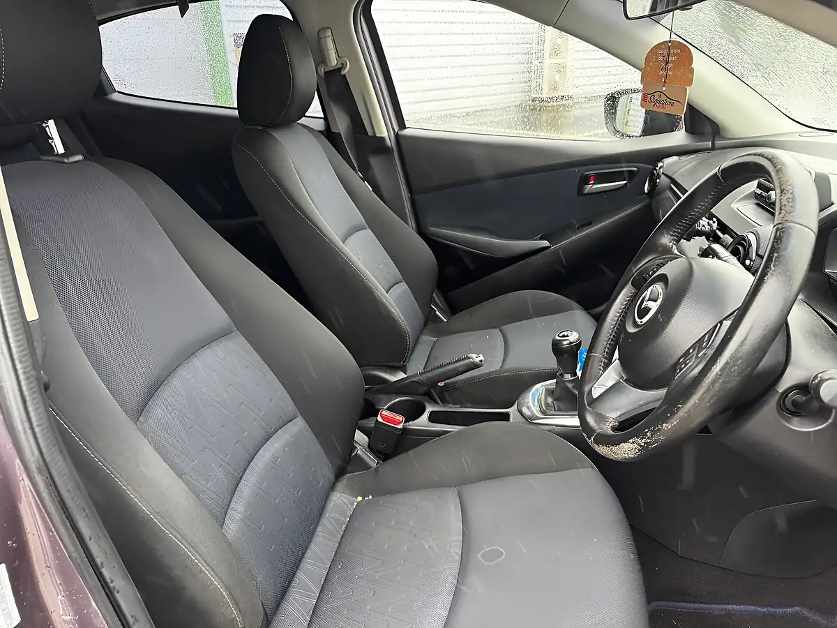 Used 2016 Mazda Mazda2 Se-L Purple - Interior and Exterior details 10