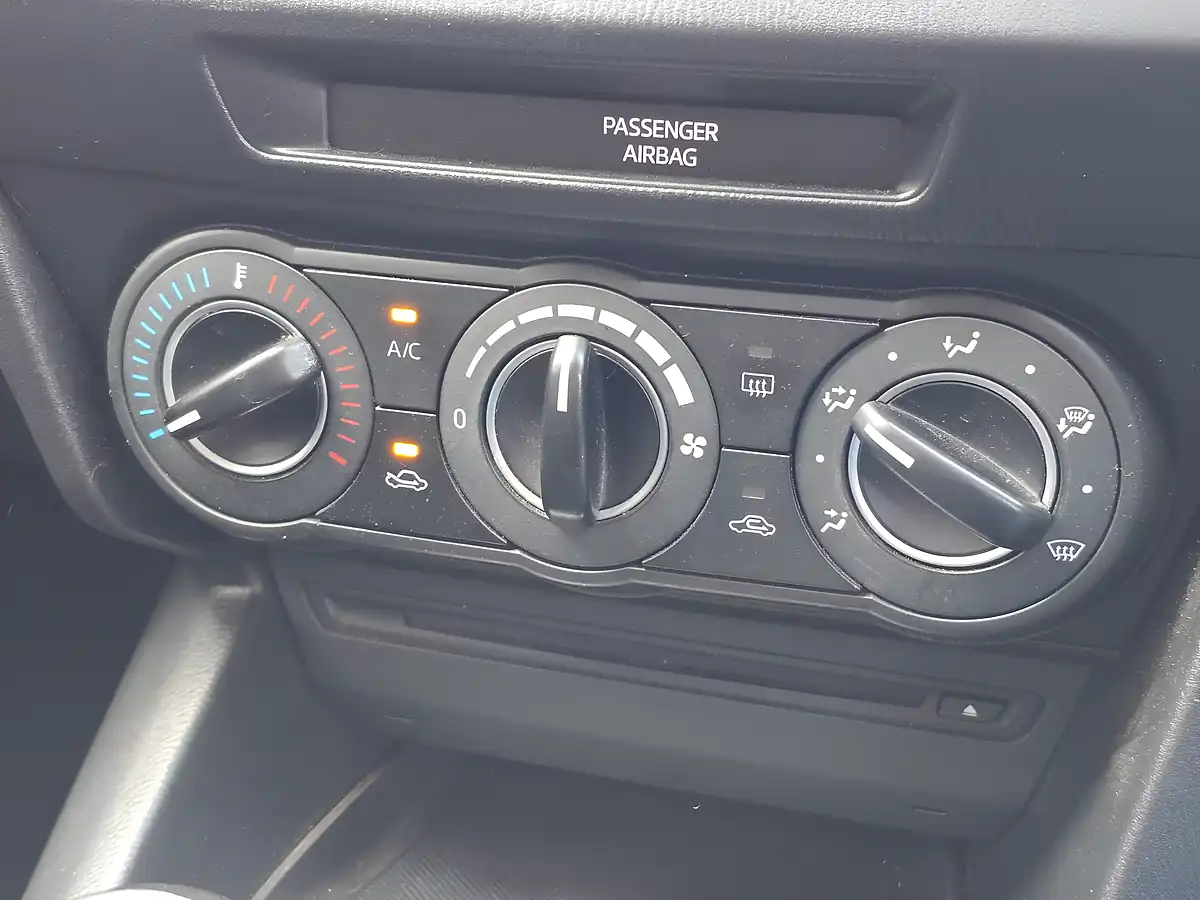 Used 2016 Mazda Mazda3 Se Grey - Interior and Exterior details 14