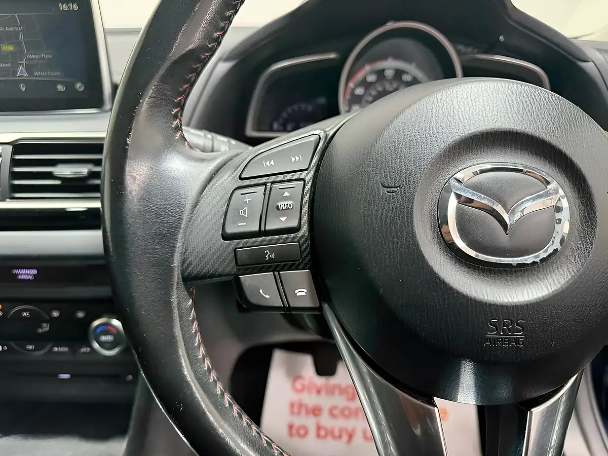 Used 2016 Mazda Mazda3 Se-L Nav Blue Reflex - Interior and Exterior details 16