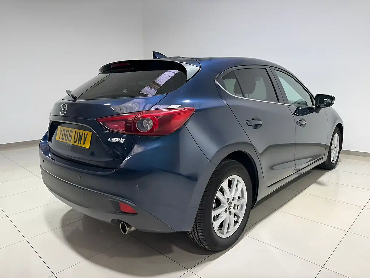 Used 2016 Mazda Mazda3 Se-L Nav Blue Reflex - Interior and Exterior details 8