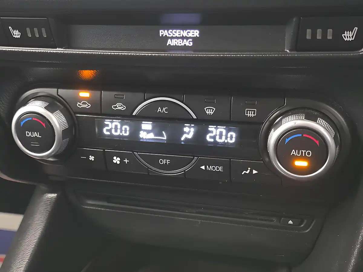 Used 2016 Mazda Mazda3 Se-L Nav Other - Interior and Exterior details 15