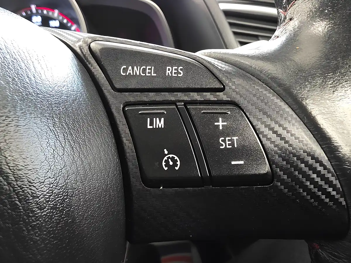 Used 2016 Mazda Mazda3 Se-L Nav Other - Interior and Exterior details 19