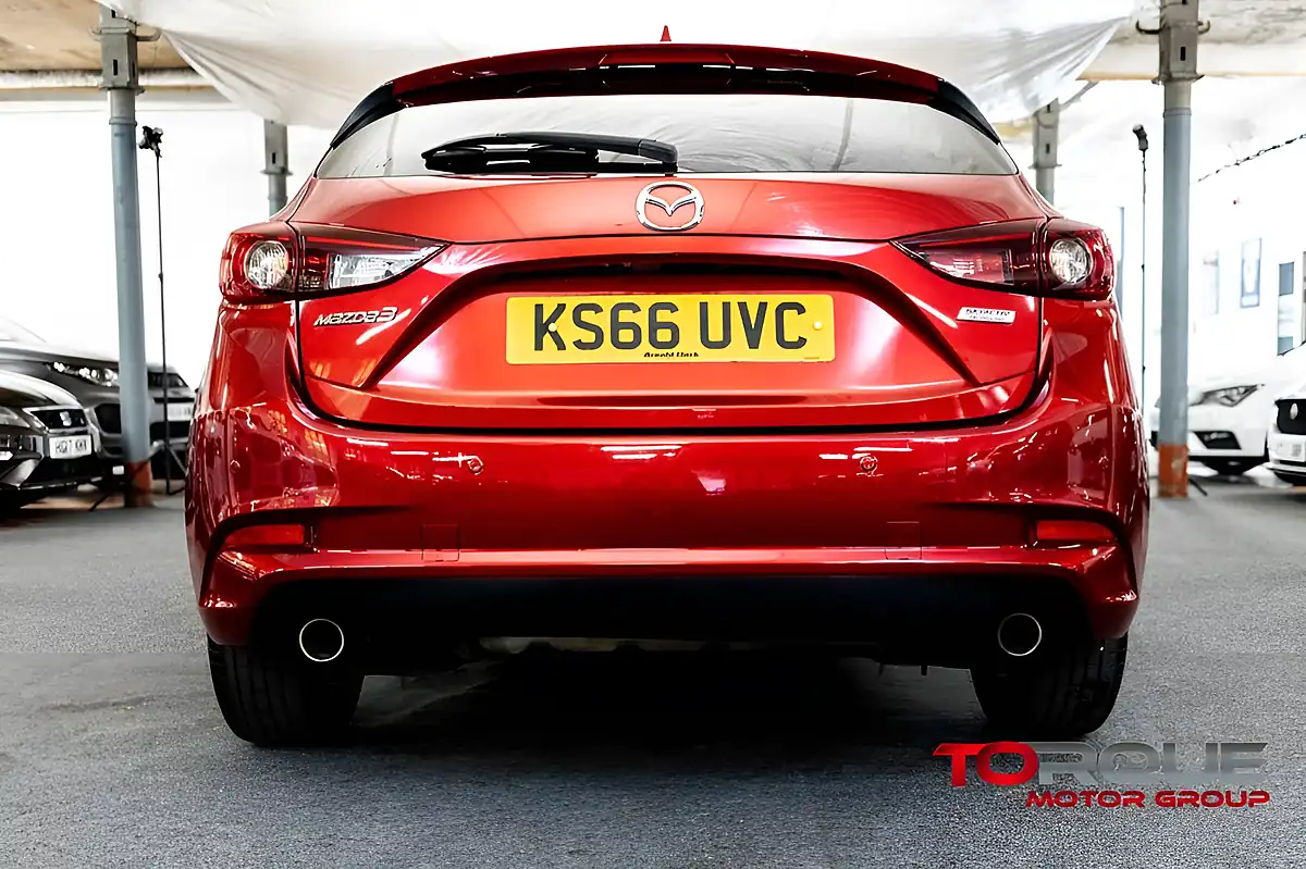 Used 2016 Mazda Mazda3 Se-L Nav Red - Interior and Exterior details 17