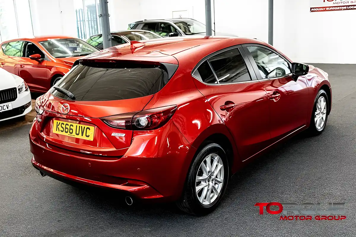 Used 2016 Mazda Mazda3 Se-L Nav Red - Interior and Exterior details 18