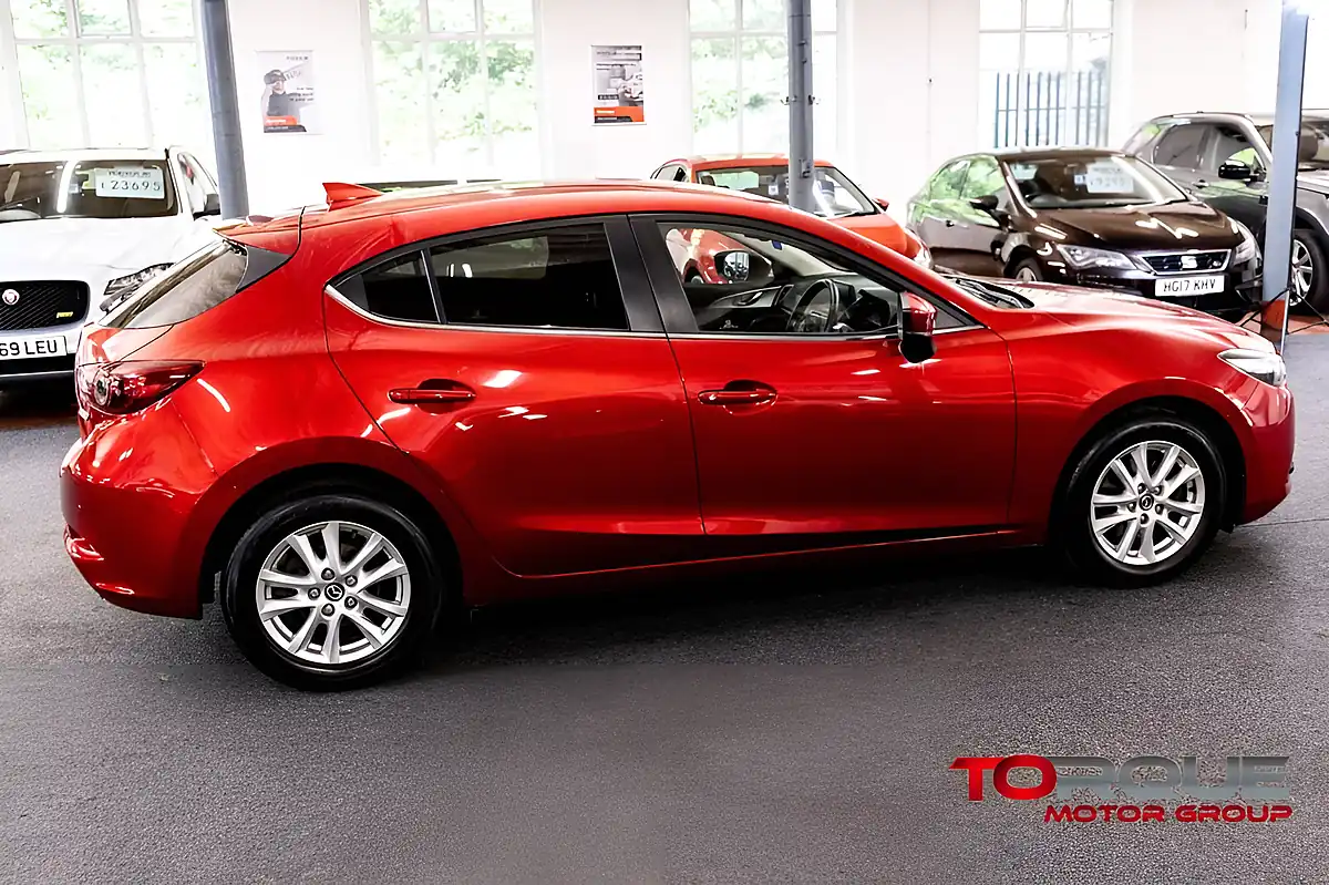 Used 2016 Mazda Mazda3 Se-L Nav Red - Interior and Exterior details 20