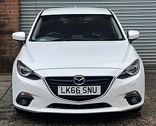 Used 2016 Mazda Mazda3 Se-L White - Interior and Exterior details 14