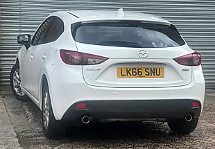 Used 2016 Mazda Mazda3 Se-L White - Interior and Exterior details 17