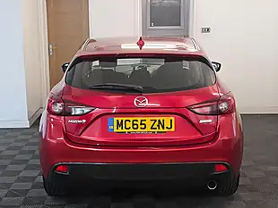 Used 2016 Mazda Mazda3 Se Nav Red - Interior and Exterior details 5