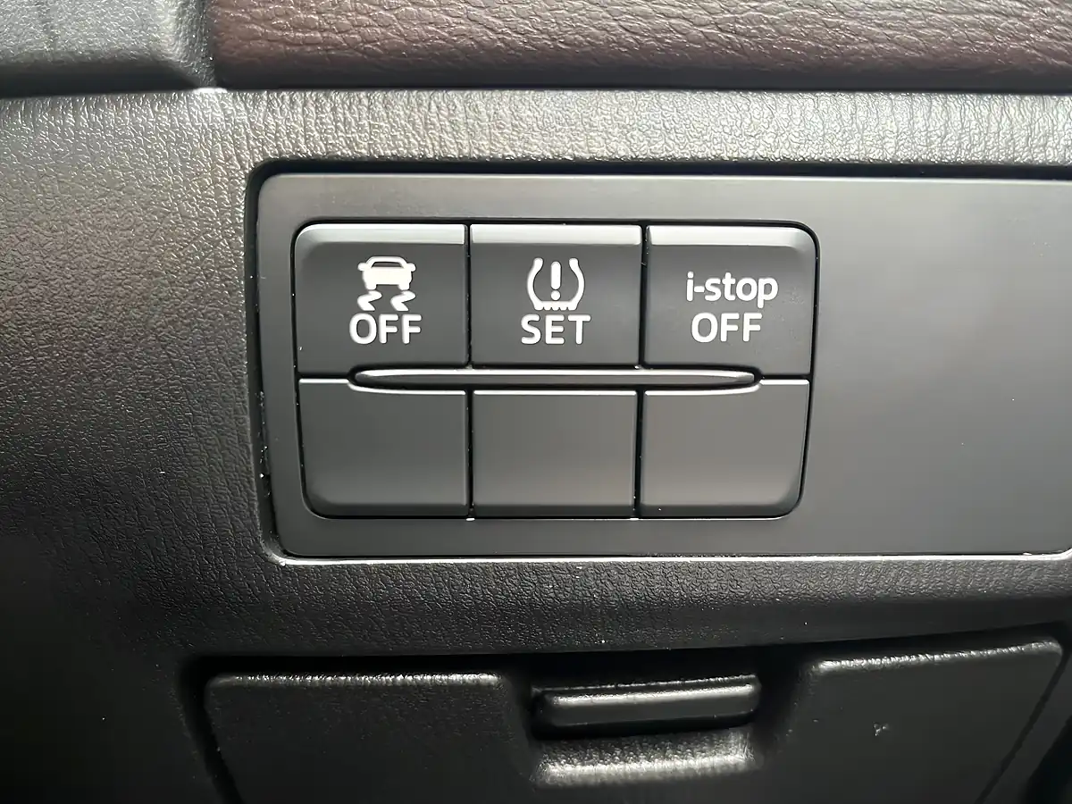 Used 2016 Mazda MAZDA6 Sport Nav Blue - Interior and Exterior details 15