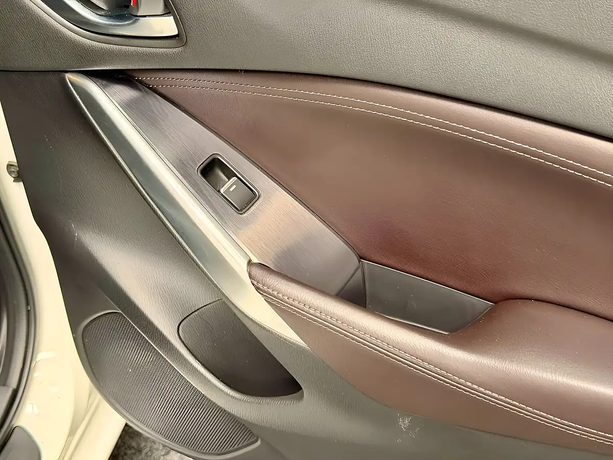 Used 2016 Mazda Mazda6 Sport Nav White - Interior and Exterior details 14