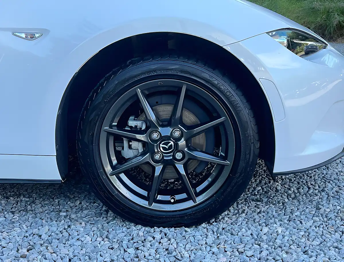 Used 2016 Mazda MX-5 Sport Arctic White - Interior and Exterior details 13