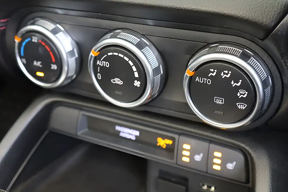 Used 2016 Mazda MX-5 Sport Nav Grey - Interior and Exterior details 17