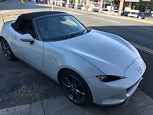 Used 2016 Mazda MX-5 Sport Nav Silver - Interior and Exterior details 17
