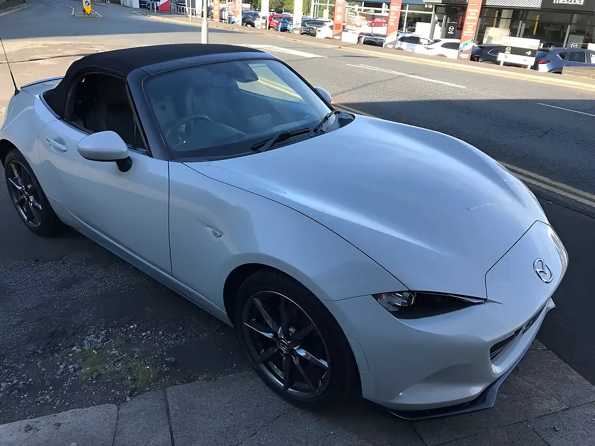 Used 2016 Mazda MX-5 Sport Nav Silver - Interior and Exterior details 17