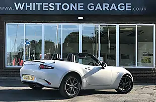 Used 2016 Mazda MX-5 Sport Nav Silver - Interior and Exterior details 7